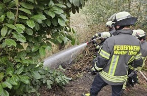 Feuerwehr Wetter (Ruhr): FW-EN: Wetter - Feuerwehr auch am Samstag zweimal im Einsatz