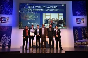 Panasonic Deutschland: Panasonic zeichnet die Gewinner des internationalen Kid Witness News Film-Wettbewerbs 2015 aus / Schüler aus Isernhagen erhalten einen der begehrten KWN-Awards bei Preisverleihung in Singapur