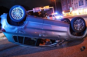 Polizei Minden-Lübbecke: POL-MI: Auto überschlägt sich bei Unfall