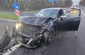 Polizeiinspektion Wilhelmshaven/Friesland: POL-WHV: Schwerer Verkehrsunfall auf der B436 in Sande
