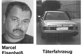 Polizeipräsidium Mittelfranken: POL-MFR: (6) Erlanger Polizeibeamter am 12.10.2000 erschossen - hier: Aktueller Ermittlungsstand 20.10.2000 und Bildveröffentlichung