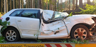 Feuerwehr Attendorn: FW-OE: Verkehrsunfall auf der L880