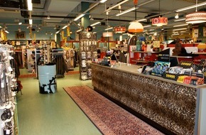 Metro Boutiques AG: Ausgesuchte und limitierte Top Fashion-Brands für Girls, Boys, Kids und Junggebliebene.