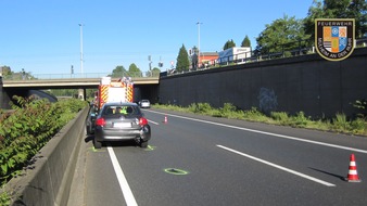 Feuerwehr Mülheim an der Ruhr: FW-MH: Verkehrsunfall mit drei verletzten Personen auf der A40