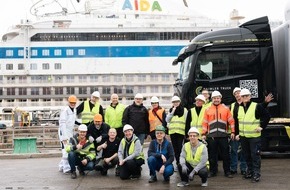 AIDA Cruises: AIDA Pressemeldung: Werft-Programm Evolution: AIDA Cruises spendet 4.400 Möbelstücke von AIDAdiva an DER HAFEN HILFT! e.V. in Hamburg