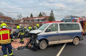 Feuerwehr Flotwedel: FW Flotwedel: Auslaufende Betriebsstoffe nach Verkehrsunfall - Feuerwehr Eicklingen auf B214 im Einsatz