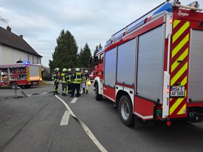 FW-AR: Intensive Jahresübung: Brand in altem Drogerie-Gebäude
