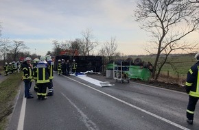 Polizeiinspektion Aurich/Wittmund: POL-AUR: Südbrookmerland - Tanklastzug in Graben gekippt