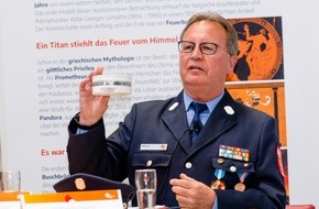 Rauchmelder retten Leben: Rauchmeldertag am Freitag, den 13. August in der neuen Feuerwehrerlebniswelt in Augsburg