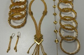 Hauptzollamt Itzehoe: HZA-IZ: Versteckt am Körper / Zoll am Flughafen Hamburg entdeckt Goldschmuck im Wert von rund 20.000 EUR