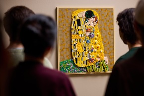 Vorgestellt im Belvedere Museum Wien - LEGO® Art Masterpiece: Gustav Klimt - Der Kuss