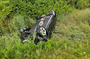 Polizeipräsidium Neubrandenburg: POL-NB: Verkehrsunfall mit Personen- und Sachschaden auf der A20 nach starkem Niederschlag