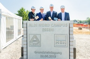 Unternehmensgruppe ALDI Nord: ALDI Nord Campus in Essen-Kray: Feierliche Grundsteinlegung des neuen Verwaltungsstandorts