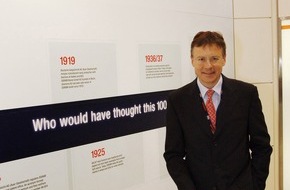 OSRAM GmbH: Geburtstag auf der Light + Building 2006: 100 Jahre Marke Osram