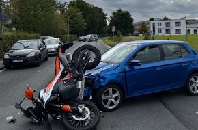 Polizei Bielefeld: POL-BI: Vorfahrt missachtet: Schwerer Sachschaden