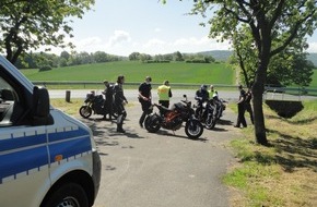 Polizeiinspektion Hameln-Pyrmont/Holzminden: POL-HOL: Erneut Motorradkontrollen im Landkreis Holzminden; 153 km/h bei erlaubten 70 km/h