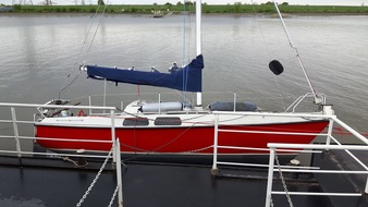 Polizeiinspektion Stade: POL-STD: Wasserschutzpolizei sucht Eigentümer von herrenloser Segelyacht