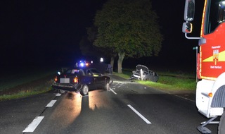 Kreispolizeibehörde Herford: POL-HF: Verkehrsunfall mit Personenschaden - 
Überholen an Einmündung führt zum Zusammenstoß