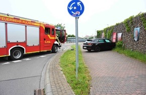 Feuerwehr Pulheim: FW Pulheim: Verkehrsunfall im Kreisverkehr