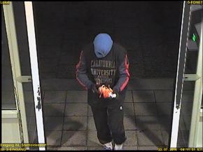 POL-HM: Nachtrag zur Meldung vom 22.07.2014: Stadtoldendorf - Einbrecher wollten Geldautomaten &quot;knacken&quot; / Täter wurden offenbar gestört und flüchteten (Öffentlichkeitsfahndung)