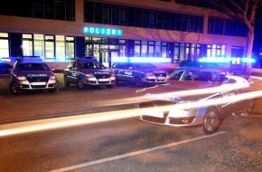 Polizei Rhein-Erft-Kreis: POL-REK: Hoher Sachschaden nach Verkehrsunfall  - Kerpen