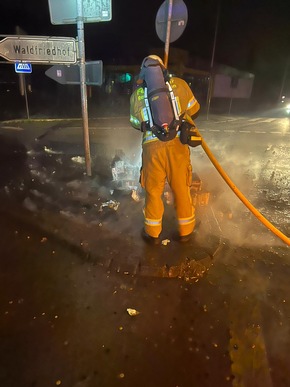 FW-RE: Silvesterbilanz zum Jahreswechsel 2024/2025: Kleinbrände nach dem Jahreswechsel, keine größeren Brandereignisse, Rettungsdienst im Dauereinsatz