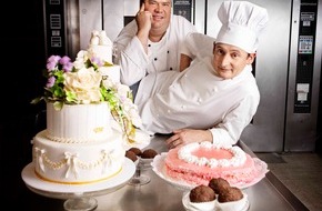 Kabel Eins: Zwei Bäcker stechen zu: Eine Torte für die Tätowierer / "Die Torten-Tuner - Wir backen das!" am Dienstag, 24.1.2012, 20.15 Uhr bei kabel eins (mit Bild)