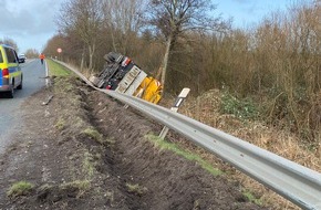 Polizeiinspektion Wilhelmshaven/Friesland: POL-WHV: Baustellenfahrzeug in der Berme auf der B 210 umgekippt