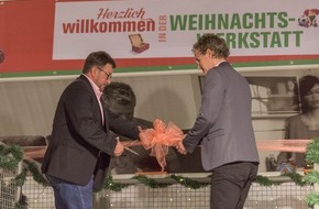Samaritan's Purse e. V.: Politik und Kirche w&uuml;rdigen "Weihnachten im Schuhkarton&reg;"/ Er&ouml;ffnung: "Schaffe, schaffe, P&auml;ckle packe" in der Weihnachtswerkstatt (FOTO)