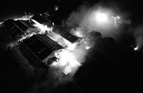 Feuerwehr Kleve: FW-KLE: Scheunenbrand in Keeken