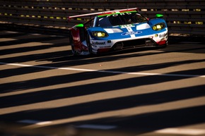 Ford Chip Ganassi Racing holt im Schlussspurt Rang zwei bei den 24 Stunden von Le Mans