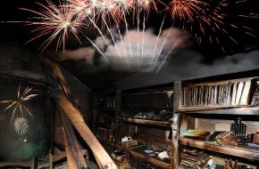 HUK-COBURG: Tipps für den Alltag / Urteile: Feuerwerkskörper lässt Gebäudekomplex in Flammen aufgehen (mit Bild)
