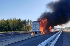 Polizeidirektion Kaiserslautern: POL-PDKL: LKW geht in Flammen auf