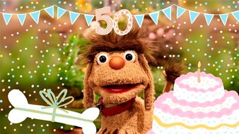 rbb - Rundfunk Berlin-Brandenburg: Happy Birthday, Moppi! Der wuschelige Hund aus "Unser Sandm&auml;nnchen" wird 50