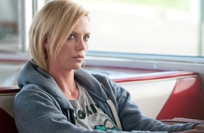 ProSieben: "Young Adult": Charlize Theron muss endlich erwachsen werden am 1. April 2015 auf ProSieben