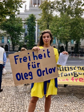 Aktion vor russischer Botschaft: Freiheit für Oleg Orlov