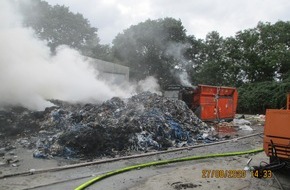 Polizeiinspektion Stade: POL-STD: Brand auf einem Wertstoffhof in Wischhafen, Mutmaßlicher Einbrecher in Stade vorläufig festgenommen - Überfall auf einen Penny-Markt aufgeklärt