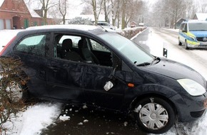 Polizei Minden-L&uuml;bbecke: POL-MI: Auto kommt ins Rutschen und streift Fu&szlig;g&auml;ngerin
