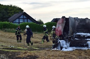 Feuerwehr Iserlohn: FW-MK: Brennende Ballenpresse