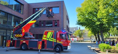 FW-WRN: Feueralarm an der Wiehagenschule