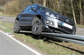 Kreispolizeibehörde Oberbergischer Kreis: POL-GM: Verkehrsunfall fordert zwei Verletzte