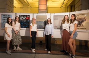 Hochschule Bremerhaven: Bremerhavener Studentinnen erfolgreich bei Plakatwettbewerb des Deutschen Studierendenwerks