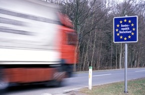 Hauptzollamt Augsburg: HZA-A: Speditions-, Transport- und Logistikgewerbe im Visier/Zoll im Einsatz gegen unzulässige Arbeitsbedingungen