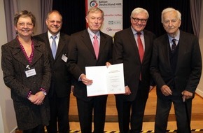 Aktion Deutschland Hilft e.V.: Aktion Deutschland Hilft: Horst Köhler übernimmt Schirmherrschaft / Bundespräsident a.D. tritt Nachfolge von Dr. Richard von Weizsäcker an (FOTO)