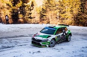 Skoda Auto Deutschland GmbH: Rallye Schweden: ŠKODA Trio Mikkelsen, Bulacia und Lindholm fährt um den WRC2-Sieg