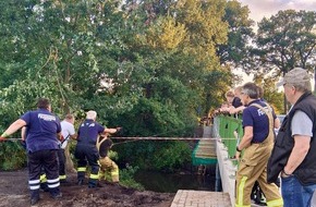 Kreisfeuerwehr Oldenburg: FW-OLL: Die Feuerwehren Sandhatten und Huntlosen treffen sich alle zwei Jahre zum legendären Huntewettkampf