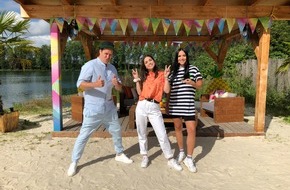 KiKA - Der Kinderkanal ARD/ZDF: "Schloss Einstein"-Darstellerin Josie Hermer, Pop-Newcomer Iggi Kelly und Musiktalent Levent Geiger bei KiKA / "KiKA LIVE #ZuHauseUmDieWelt" ab 20. Juli montags bis freitags um 15:00 Uhr