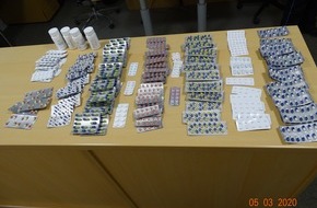 Polizeidirektion Kiel: POL-KI: 200305.2 Schwentinental: Unbekannte legen 2.000 Tabletten an Altkleidercontainer ab