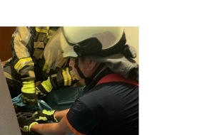 Freiwillige Feuerwehr Hünxe: FW Hünxe: Vogelrettung aus Kamin