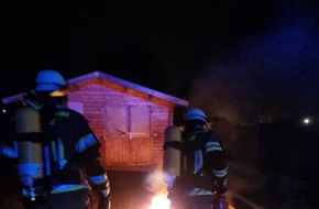 Freiwillige Feuerwehr Werne: FW-WRN: FEUER_1 - LZ1 - brennt Mülltonne direkt am Auto